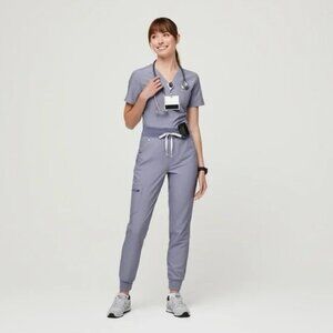 FIGS Scrubs Set: Catarina Top + Jogger Bottoms (both size small)